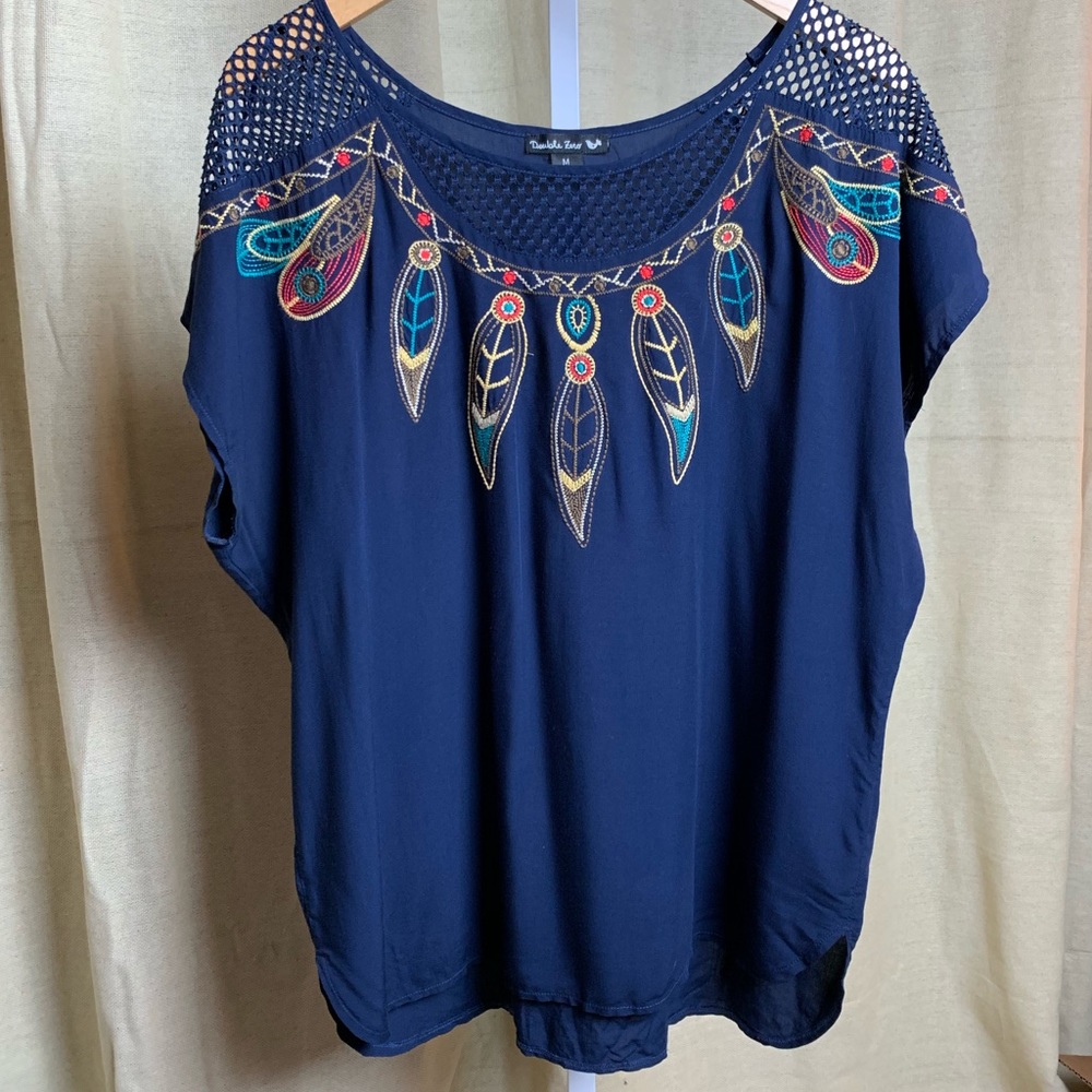 Double Zero Feather Top